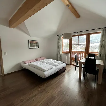 乌尔茨维尔特宾馆